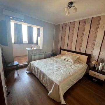 Академіка Заболотного вул., 76