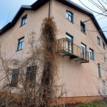 Маріупольська вул., 21