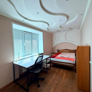 Старокозацька вул. (Комсомольська), 2