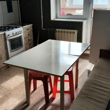 Тополина вул., 16