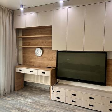 Джерельна вул., 3