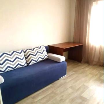 Академіка Єфремова вул. (Командарма Уборевича), 7