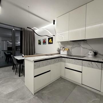 Тиводара Легоцького вул., 80