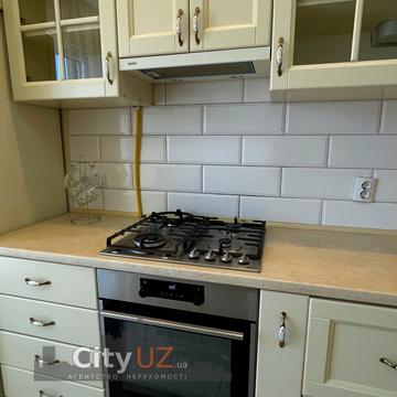 Марії Заньковецької вул., 5-Б