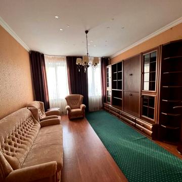 Тополина вул., 18/1