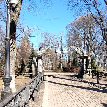 Інститутська вул., 24/7