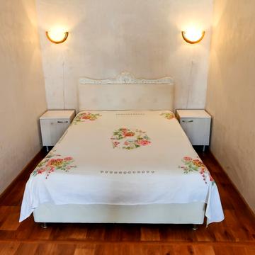 Дениса Котенка вул. (152-ї Дивізії), 1