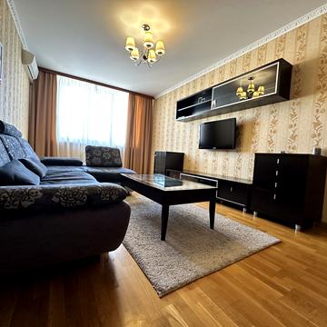 Єлизавети Чавдар вул., 5