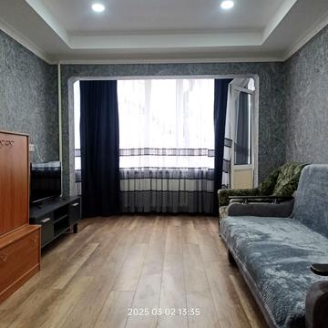 Ярослава Гашека бульв., 8