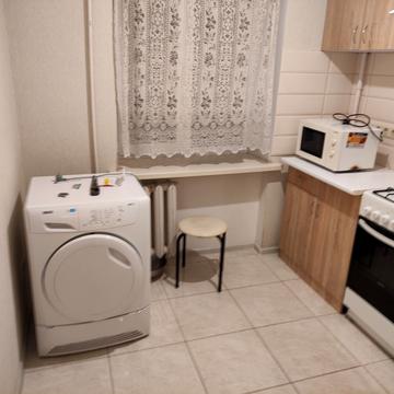 Лесі Українки просп. (Гагаріна), 12