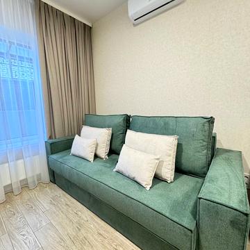 Залізнична вул., 32