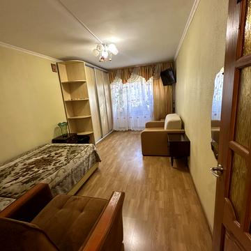 Європейського Союзу просп. (Правди), 108