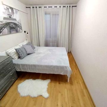 Озерна вул., 12