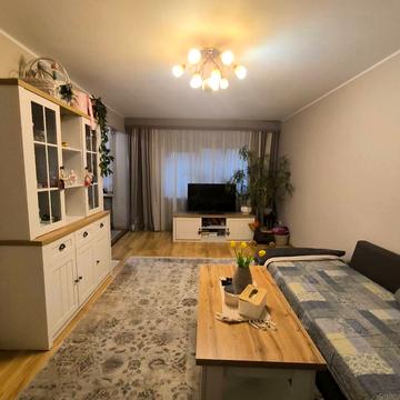 Михайла Грушевського вул., 57