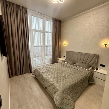 Академіка Філатова вул., 2 к2