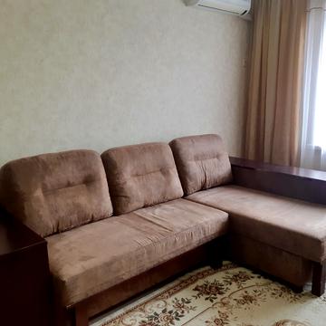 Ревуцького вул., 19/1