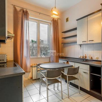 Хрещатик вул. (Kreschatic), 21