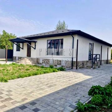 Зелена вул., 33