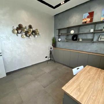 Сімферопольська вул., 2-М