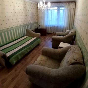 Академіка Корольова вул., 58