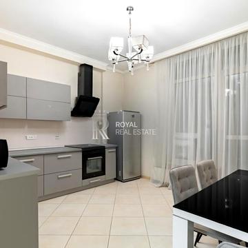 Андрія Верхогляда вул. (Михайла Драгомирова), 5