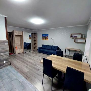 Зодчих вул., 30