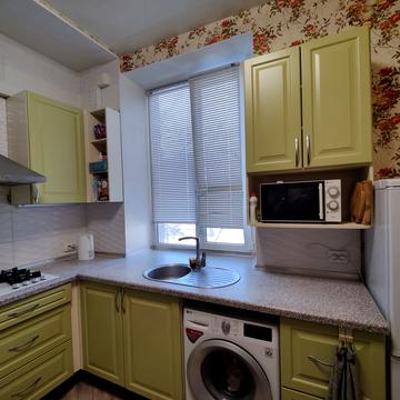 Алчевських вул. (Артема), 1/13