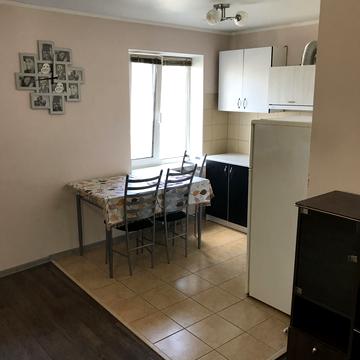 Михайла Донця вул., 17/46