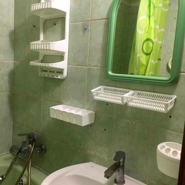 Івана Кавалерідзе вул. (), 8