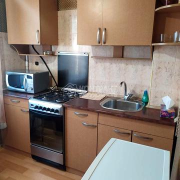 Нескорених вул., 19