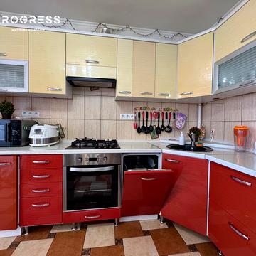 Пасічна вул., 41