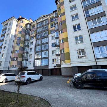 Слобідська вул., 9