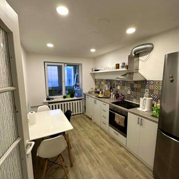 Старокозацька вул. (Комсомольська), 38