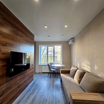 Новгород-Сіверська вул. (Новгородська), 4