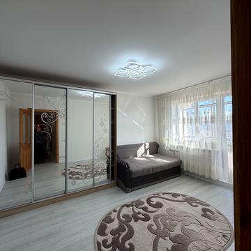 Івана Величковського вул., 50