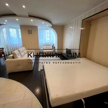 Микільсько-Слобідська вул., 6