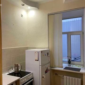 Тараса Шевченка бульв., 36-Б