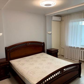 Олени Пчілки вул., 4