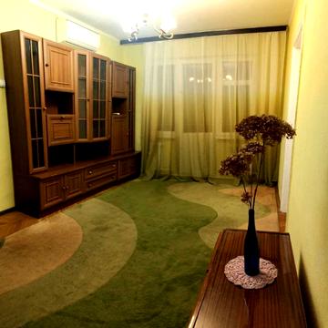 Миколи Василенка вул., 25/18