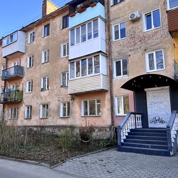 Василя Червонія вул. (Гагаріна), 8б