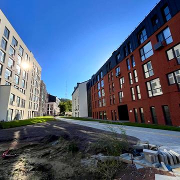 Промислова вул., 10