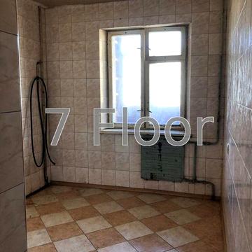 Дмитра Павличка просп., 10