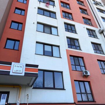 Гетьмана Петра Дорошенка вул., 22б