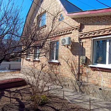 Остромирська вул.