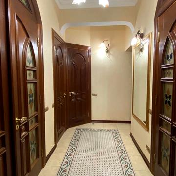 Заньковецької вул., 8