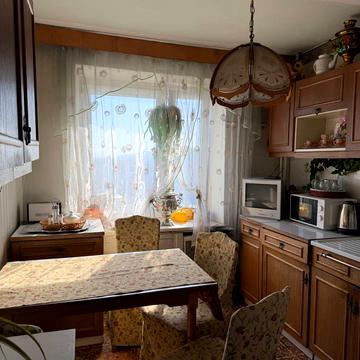 Бориса Грінченка вул., 4б