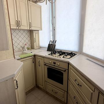 Боголюбова вул., 14