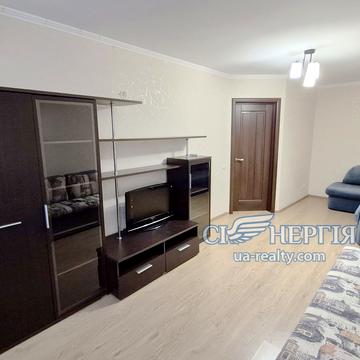 Миру вул., 36