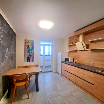 Героїв Харкова просп. (Московський), 131-Г