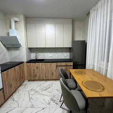 Генуезька вул., 3б